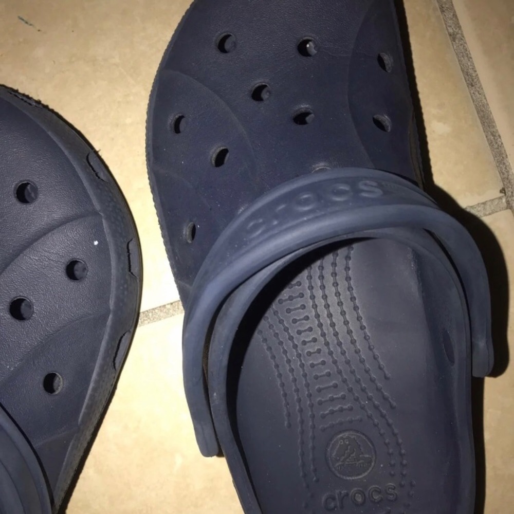 Crocs size 6/7